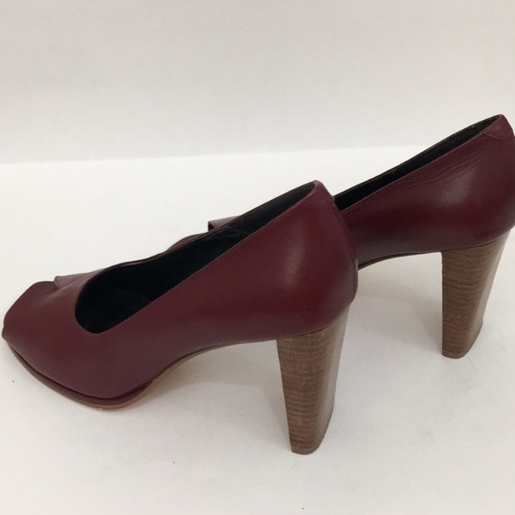 EUC Amanda Smith burgundy leather pumps - Picture 4 of 6